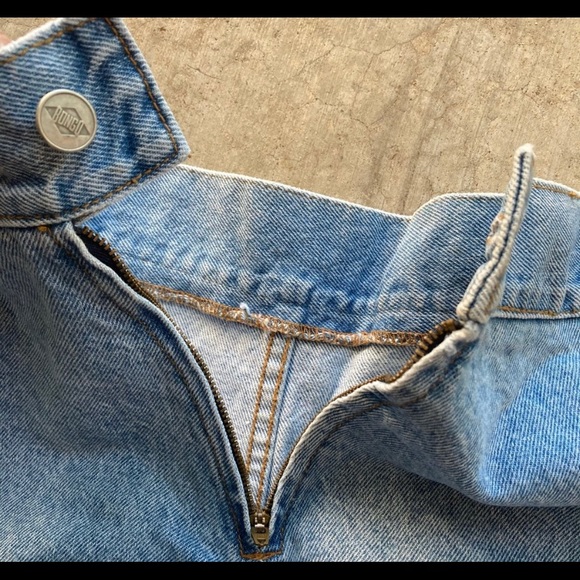 ✨90’s BONGO denim skort ✨ MINT CONDITION a true 90s relic! Insane quality. - Picture 4 of 4